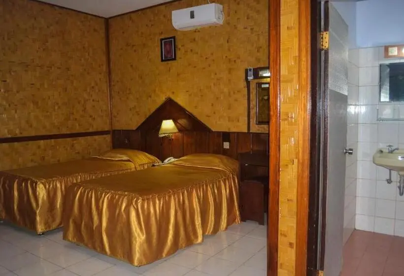 デラックスルーム, Indra Toraja