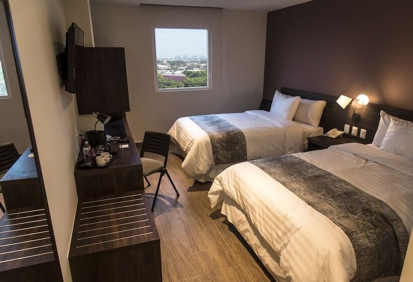 스탠다드 룸 더블 침대 2개, Lithio