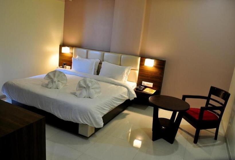 豪华房间, Royal Inn
