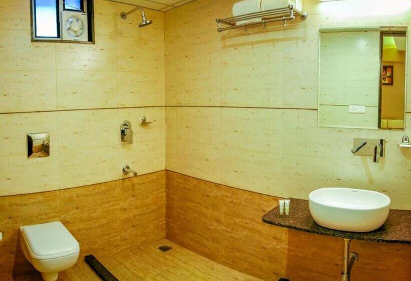 חדר סטנדרט, Royal Inn