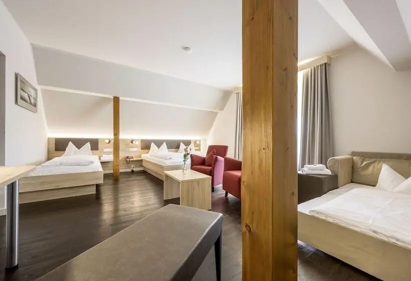 コンフォートトリプルルーム, Landhotel Traube