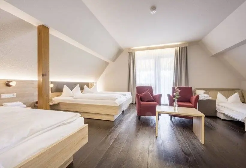 コンフォートトリプルルーム, Landhotel Traube