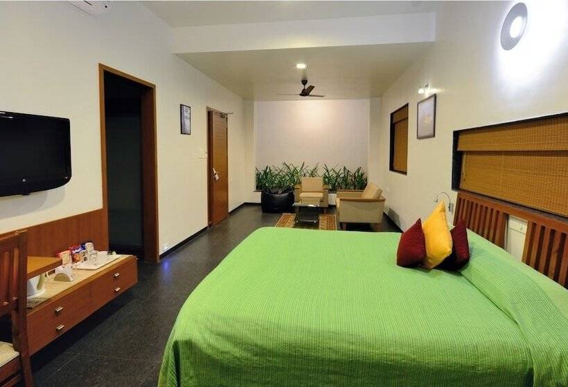 سوییت اجرایی, Regenta Resort Soma Vine Village Nashik