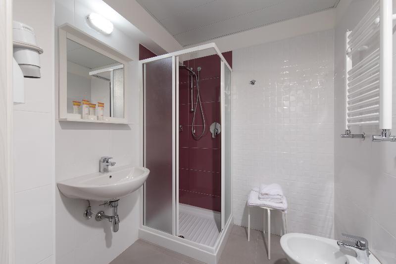 Camera Standard, The Romehello