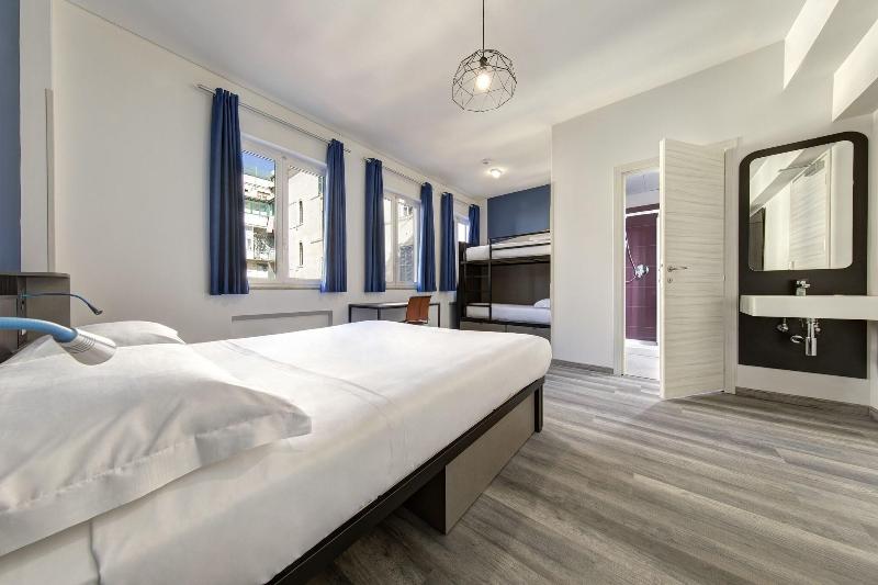 Camera Standard con Letti a Castello, The Romehello