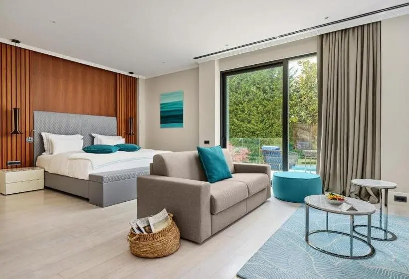 سوئیت با تخت بزرگ, Nikki Beach Resort & Spa Montenegro