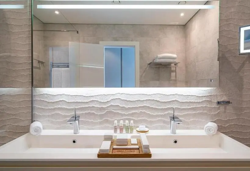 اتاق استاندارد با تخت بزرگ, Nikki Beach Resort & Spa Montenegro