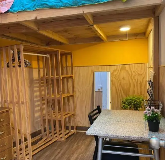 اتاق استاندارد با سرویس بهداشتی مشترک, Casa Elias Valpo Hostel