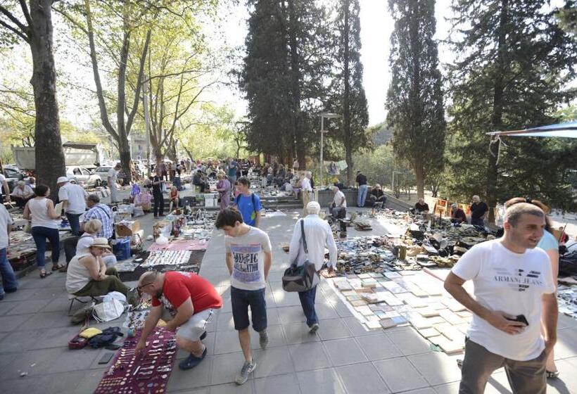 اتاق اکونومی, Atlant