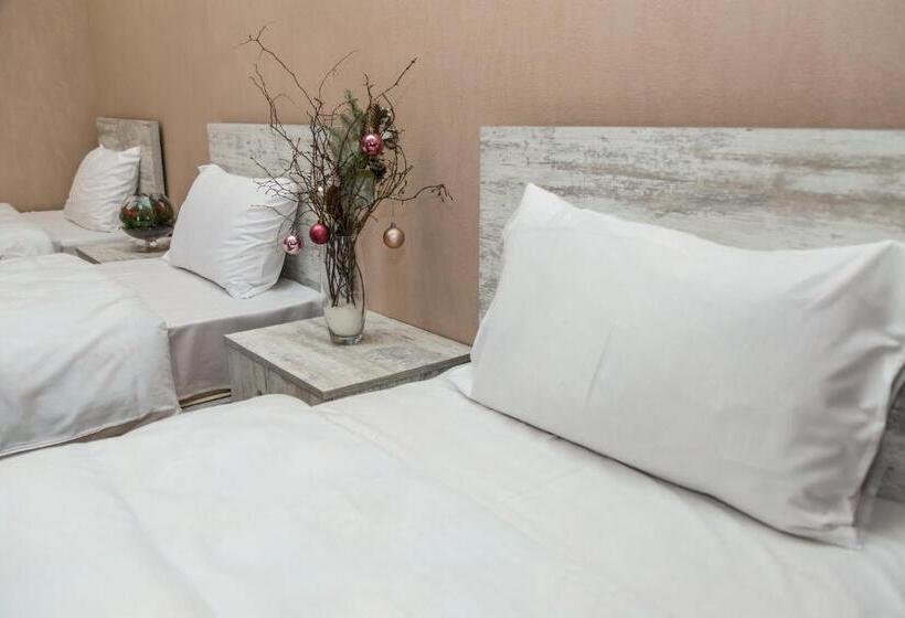 اتاق کلاسیک سه تخته, Atlant