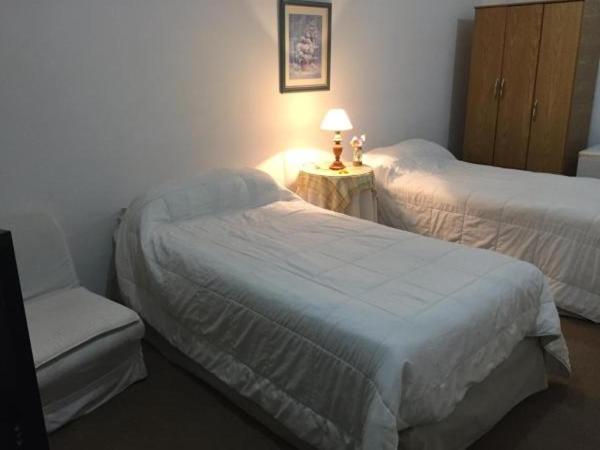 غرفة قياسية رباعية, Green