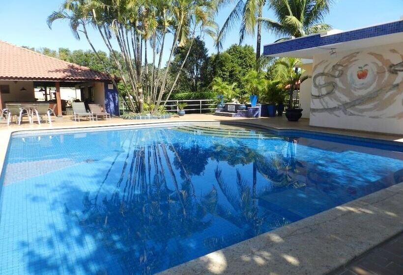 デラックスルーム, Paradise Inn