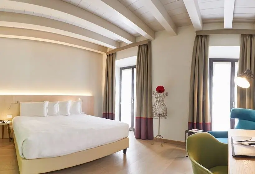 Deluxe-sviitti, Savona 18 Suites