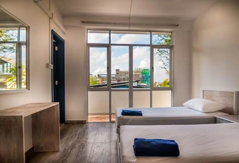 プレミアムルーム, Island Hostels