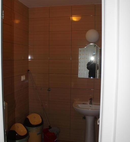 标准三人间, Motel Aris Meridian