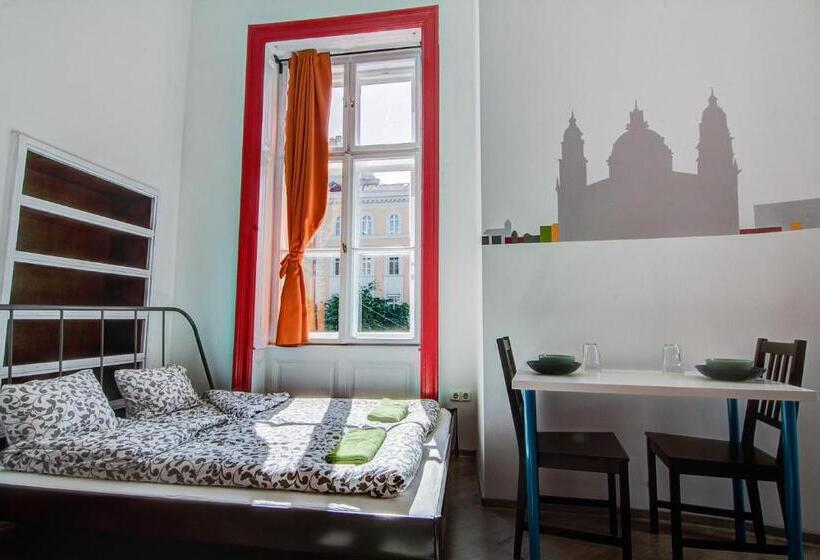 Familjerum Delat Badrum, Pal's Mini Hostel