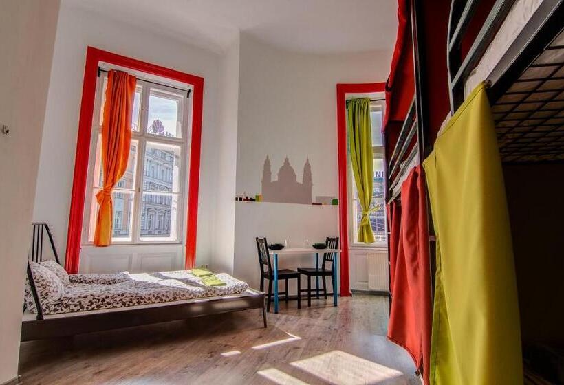 Familjerum Delat Badrum, Pal's Mini Hostel