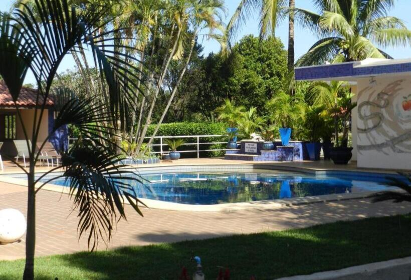 スタンダード4人部屋, Paradise Inn