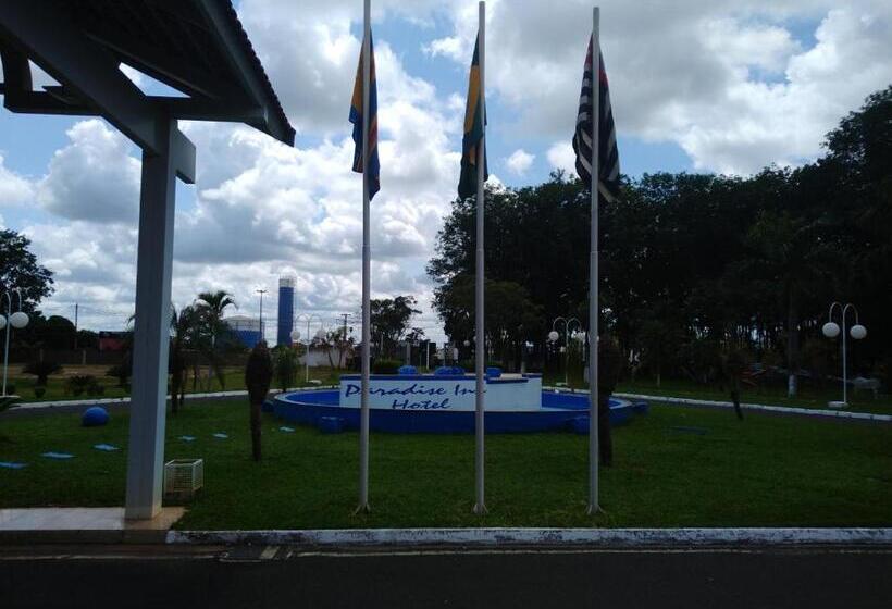 デラックスルーム, Paradise Inn