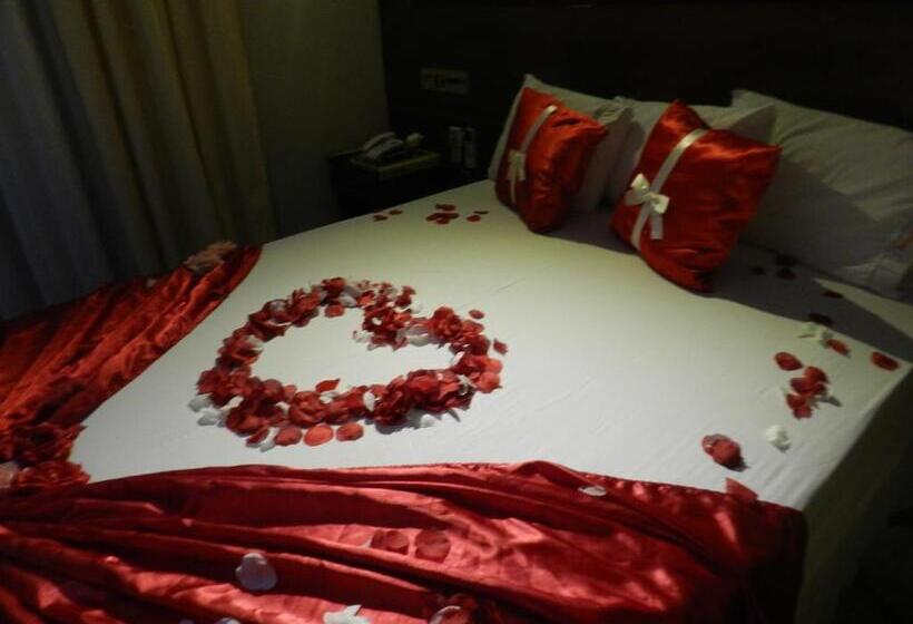 ハイドロマッサージバス付きスイート, Paradise Inn