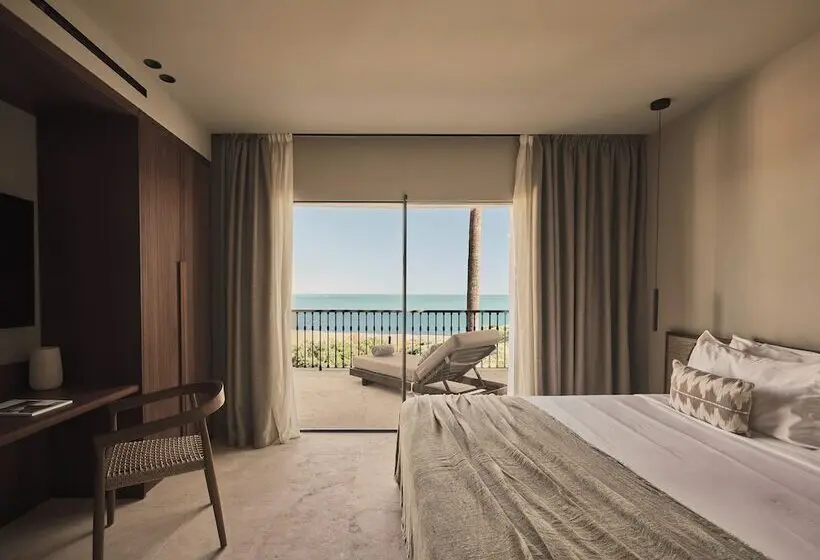 2 Bedrooms Suite Sea View, OKU Andalusia