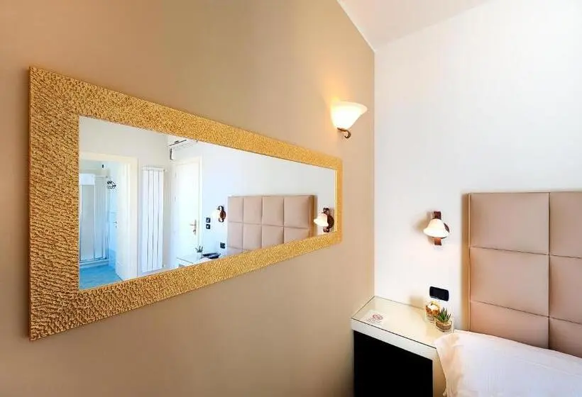 エコノミールーム, Albergo Giuan Arma Di Taggia