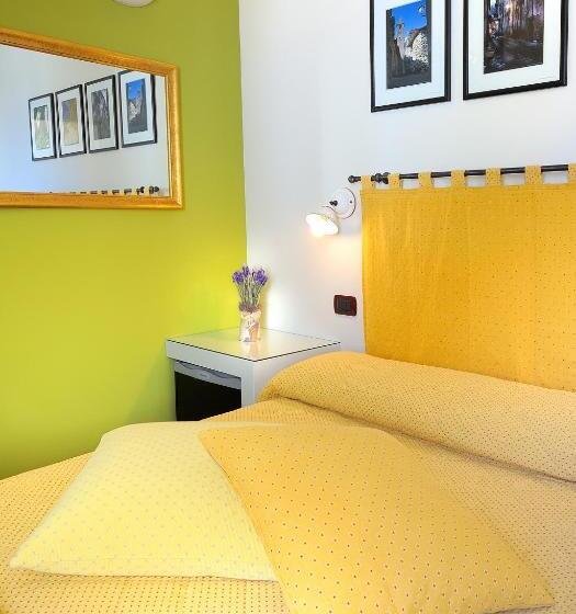 غرفة إقتصادية, Albergo Giuan Arma Di Taggia