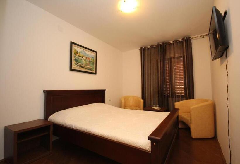 اتاق لوکس, Apartment Biba