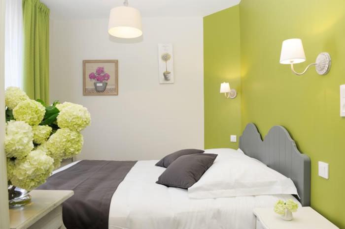 ファミリールーム, Hôtel Restaurant Corto Maltese