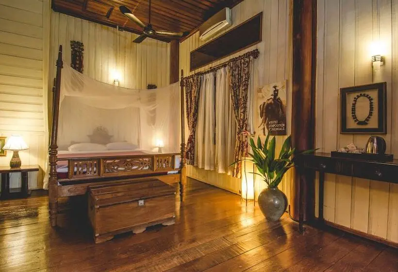 سوییت, Terres Rouges Lodge