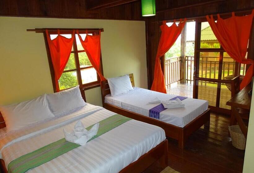 Номер Стандарт с Балконом, Ratanakiri Paradise Hotel & Restaurant
