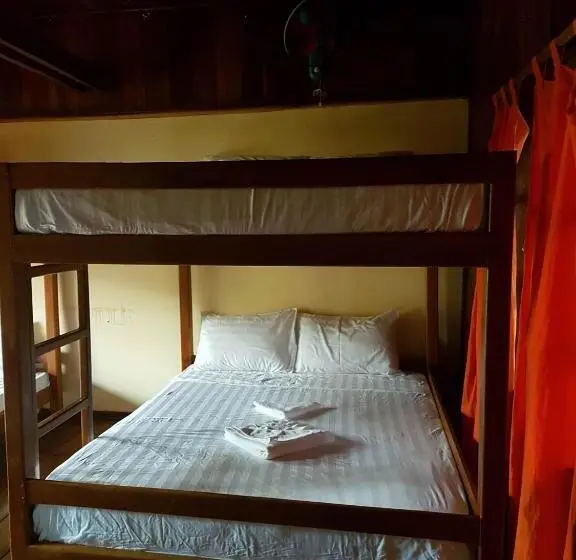 تختخواب در اتاق مشترک, Ratanakiri Paradise Hotel & Restaurant