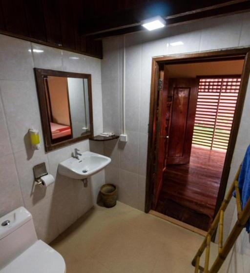 Кровать в Общей Комнате, Ratanakiri Paradise Hotel & Restaurant