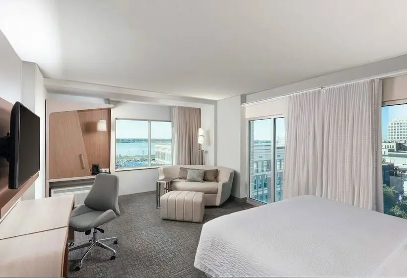 ダブルベッドスタンダードルーム, Courtyard By Marriott Baton Rouge Downtown