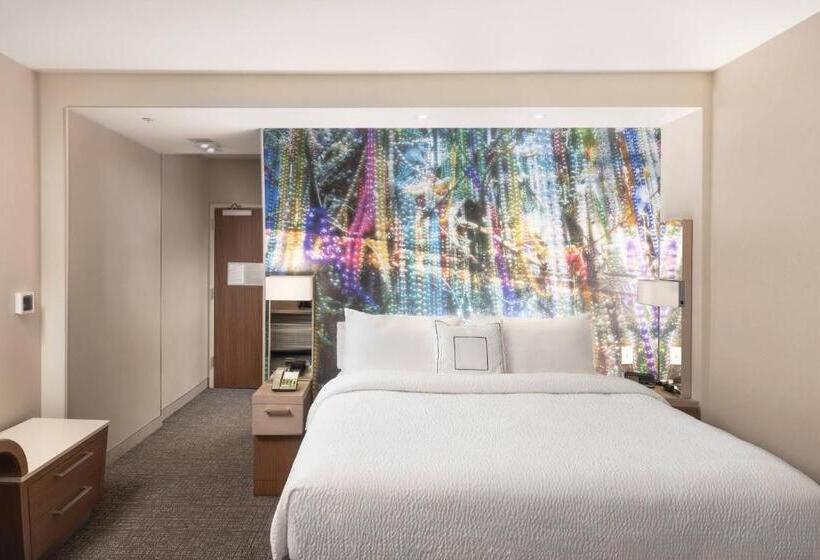 חדר סטנדרט עם מיטת קינג, Courtyard By Marriott Baton Rouge Downtown