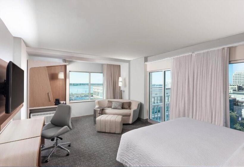 Quarto Estandar Cama King, Courtyard By Marriott Baton Rouge Downtown