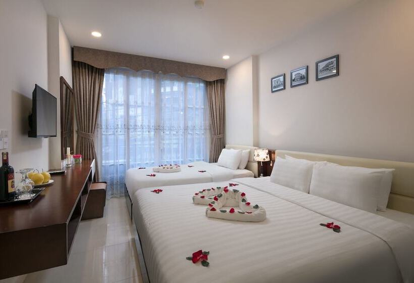 سوییت جونیور با بالکن, Dream Central