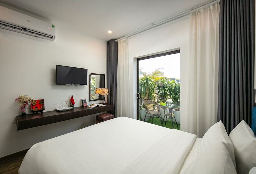 سوییت جونیور با بالکن, Dream Central