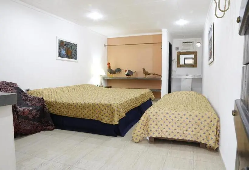 Master Suite, Highlander