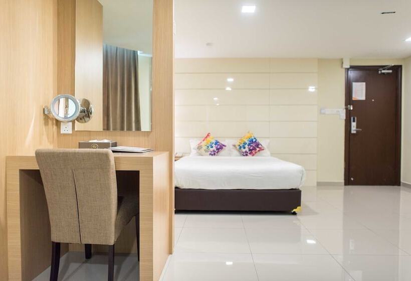 Номер Deluxe, Mornington Hotel Sitiawan