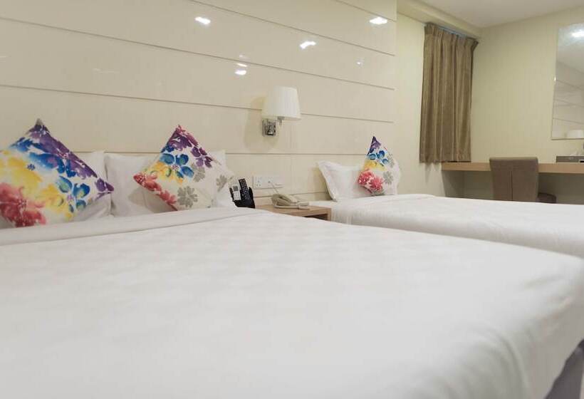 اتاق خانوادگی, Mornington Hotel Sitiawan