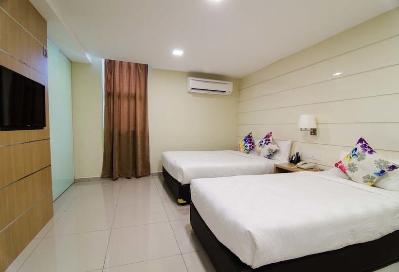 Семейный Номер, Mornington Hotel Sitiawan