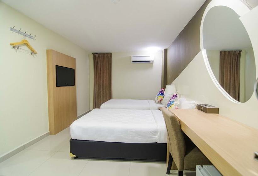 Номер Deluxe, Mornington Hotel Sitiawan