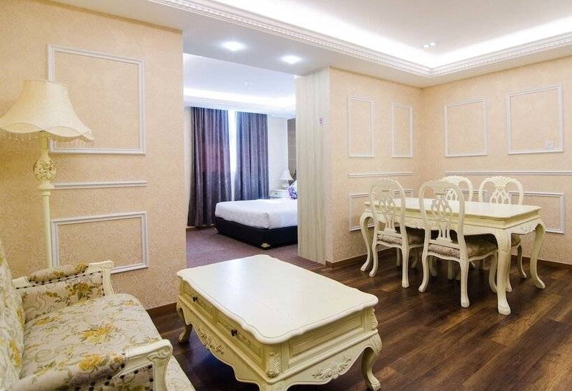 سوییت لوکس, Mornington Hotel Sitiawan