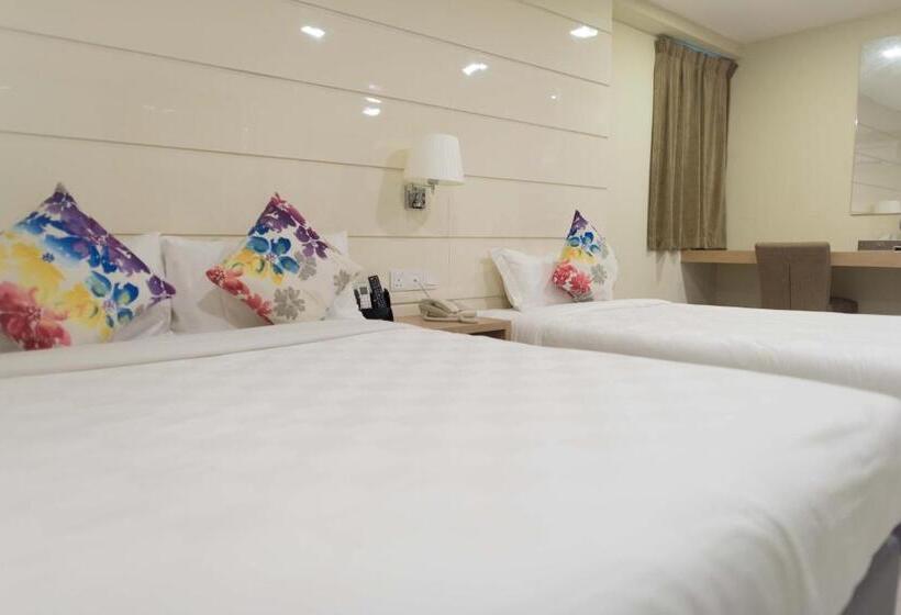 اتاق خانوادگی, Mornington Hotel Sitiawan