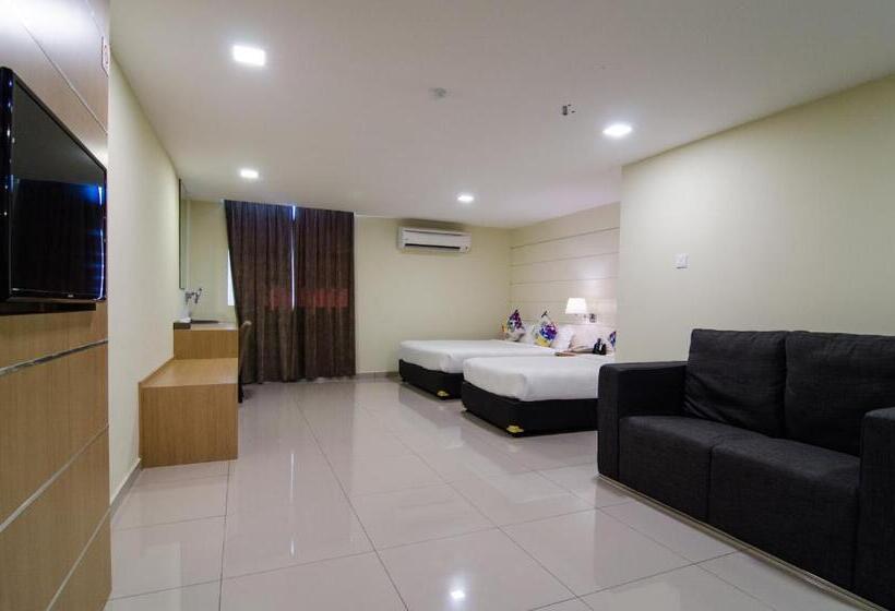 اتاق لوکس خانوادگی, Mornington Hotel Sitiawan