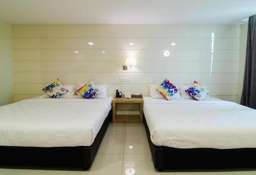 اتاق لوکس خانوادگی, Mornington Hotel Sitiawan