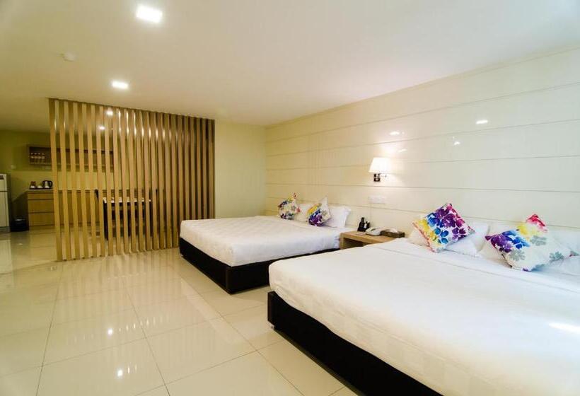 Семейный Номер Deluxe, Mornington Hotel Sitiawan