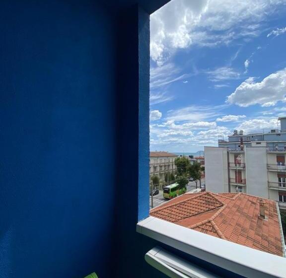 주니어 스위트 바다 전망, Rainbow