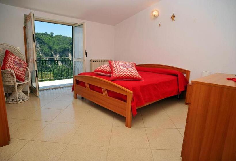 Apartamento 2 Dormitórios, Albachiara